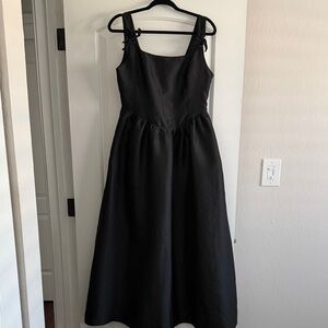 Elegant Black Sleeveless Dress